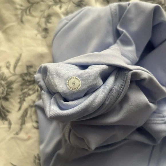Lululemon Athletica Soft Blue Align HR Crop 23” Size 6 - Picture 5 of 11